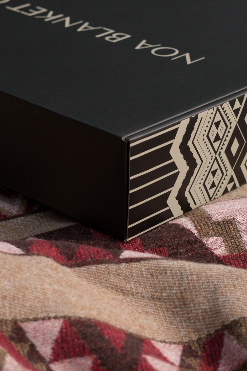 Noa Blanket Co's Custom E-commerce Packaging Boxes for Luxury Wool Blankets