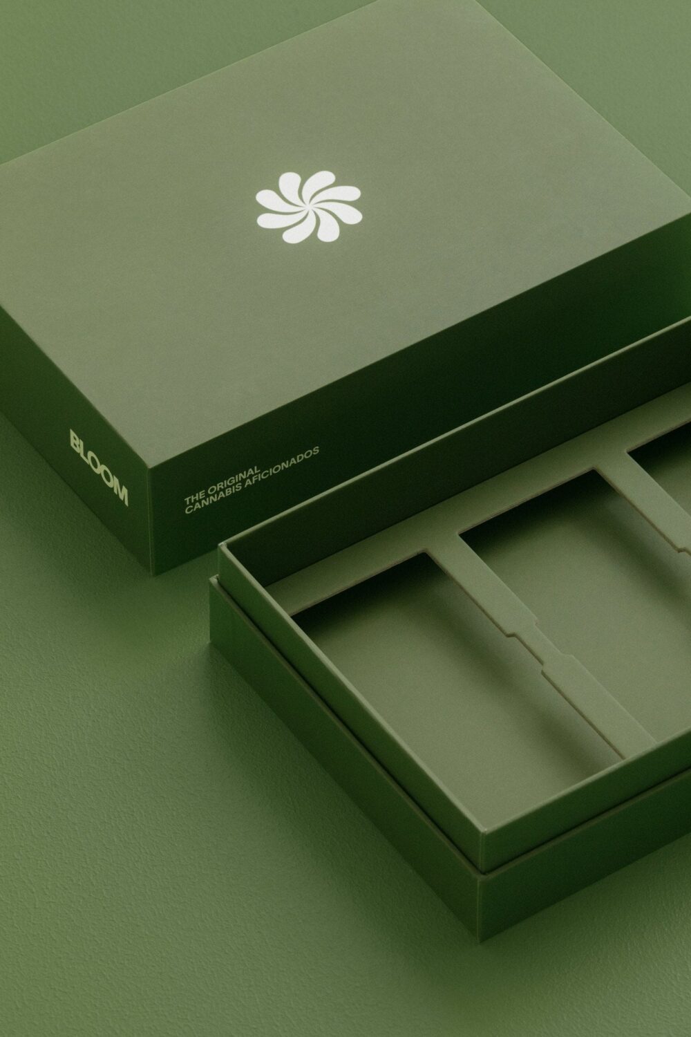 Bloom's Custom Packaging Boxes Showcase Innovative Rosin Vaporizers