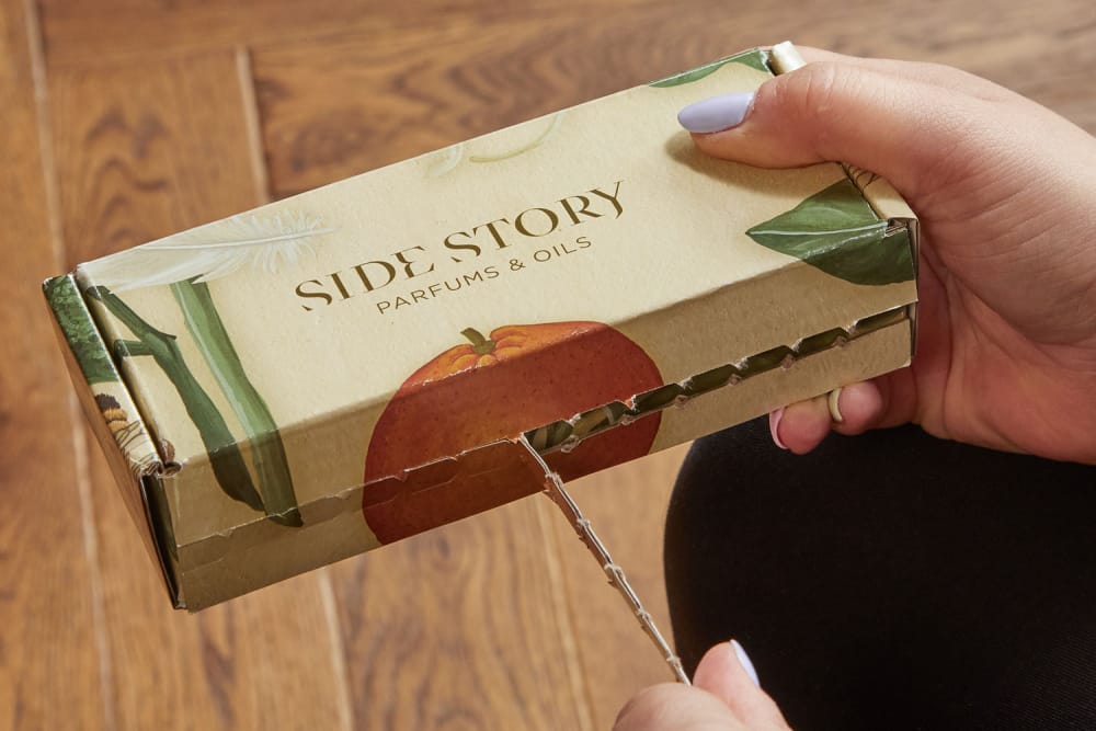 custom rigid and corrugate boxes：Discover the Artistry Behind Side Story Perfume