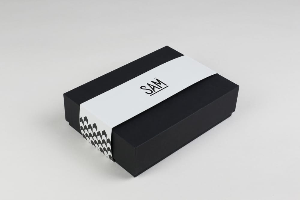 Elevate Your Wedding Memories with Our Custom Photo Box