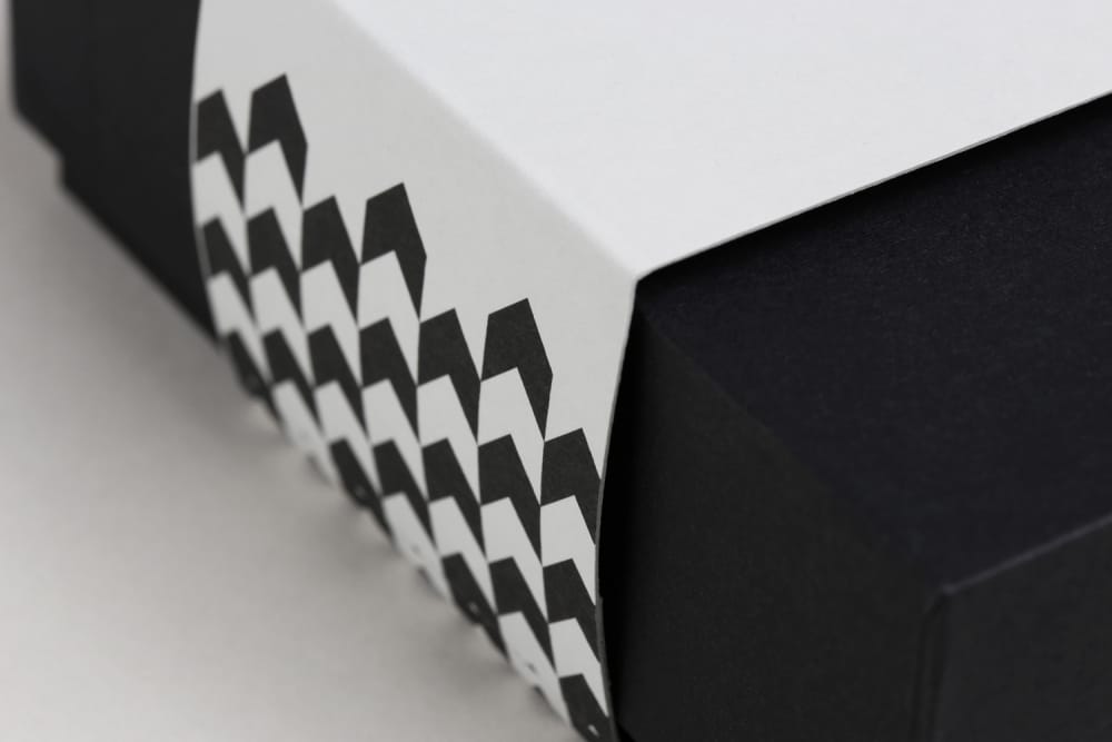 Elevate Your Wedding Memories with Our Custom Photo Box