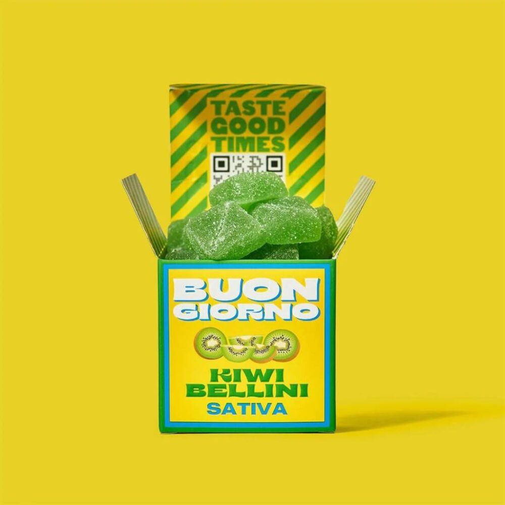 1734002857_Custom-Fruit-Packaging-Experience-the-Joy-of-Flavorful-Boxes.jpg