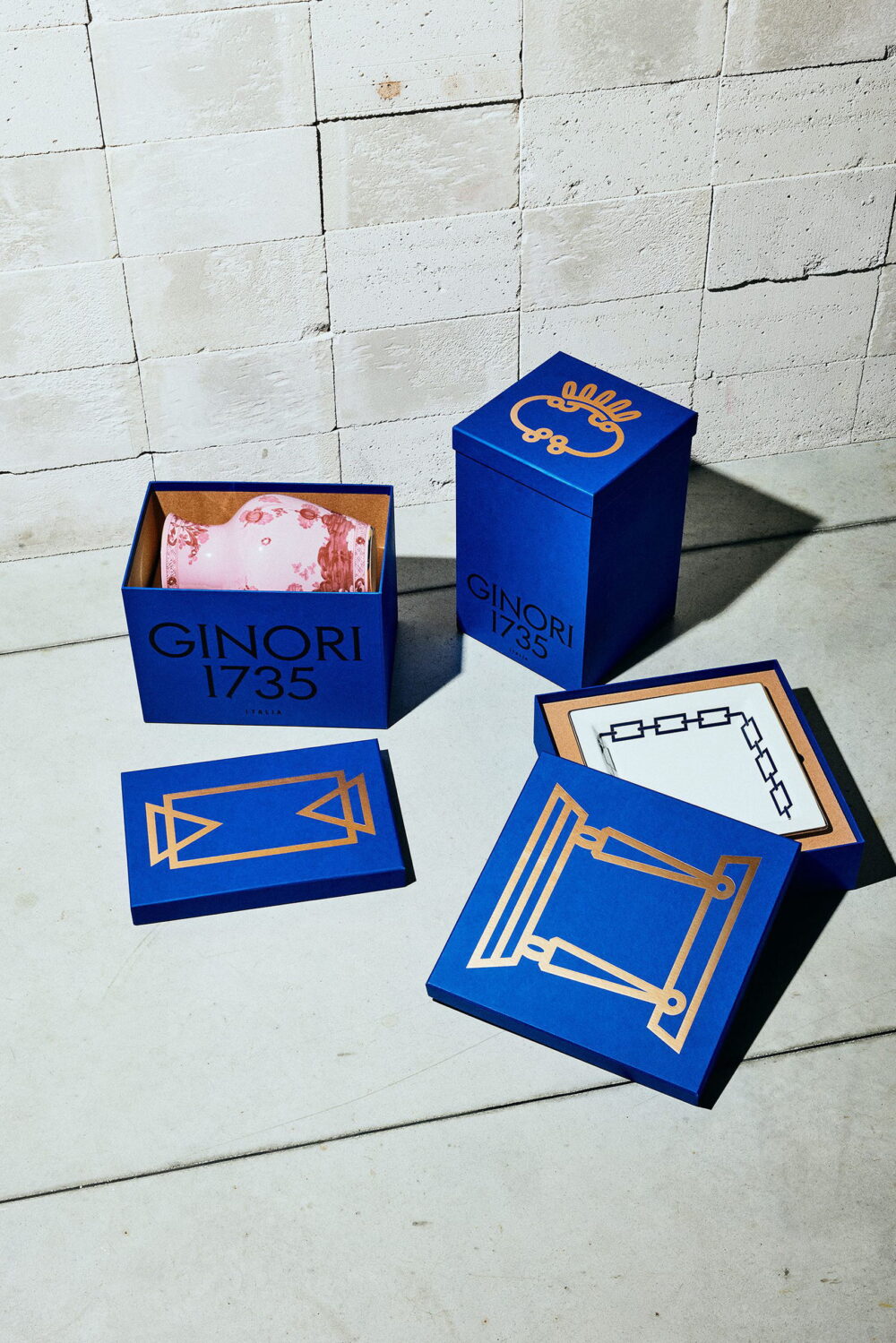 1734273016_Custom-Ginori-Packaging-Timeless-Heritage-Meets-Elegant-Craftsmanship.jpeg