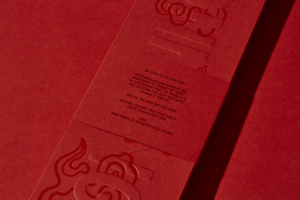 1734292348_Custom-Dragon-Packaging-Elevate-Your-Gifting-with-Exclusive-Boxes.jpg