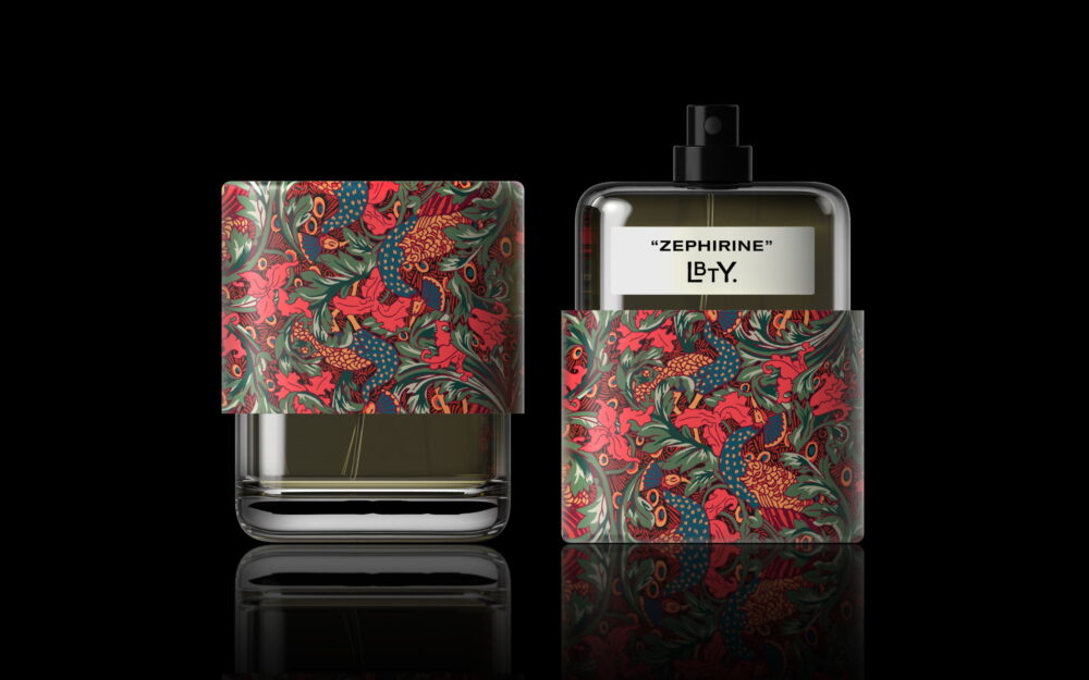 1734380146_Custom-Print-Packaging-Elevate-Your-Experience-with-Luxurious-Boxes.jpg