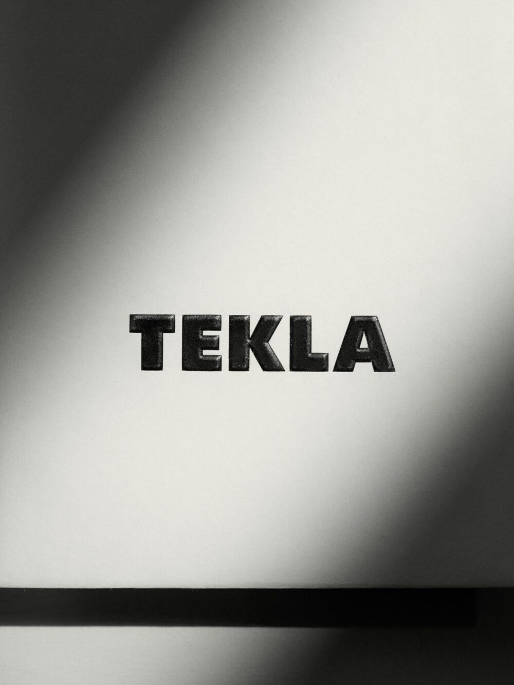 1734389286_Custom-Tekla-Packaging-Elevate-Experience-with-Sustainable-Boxes.jpg