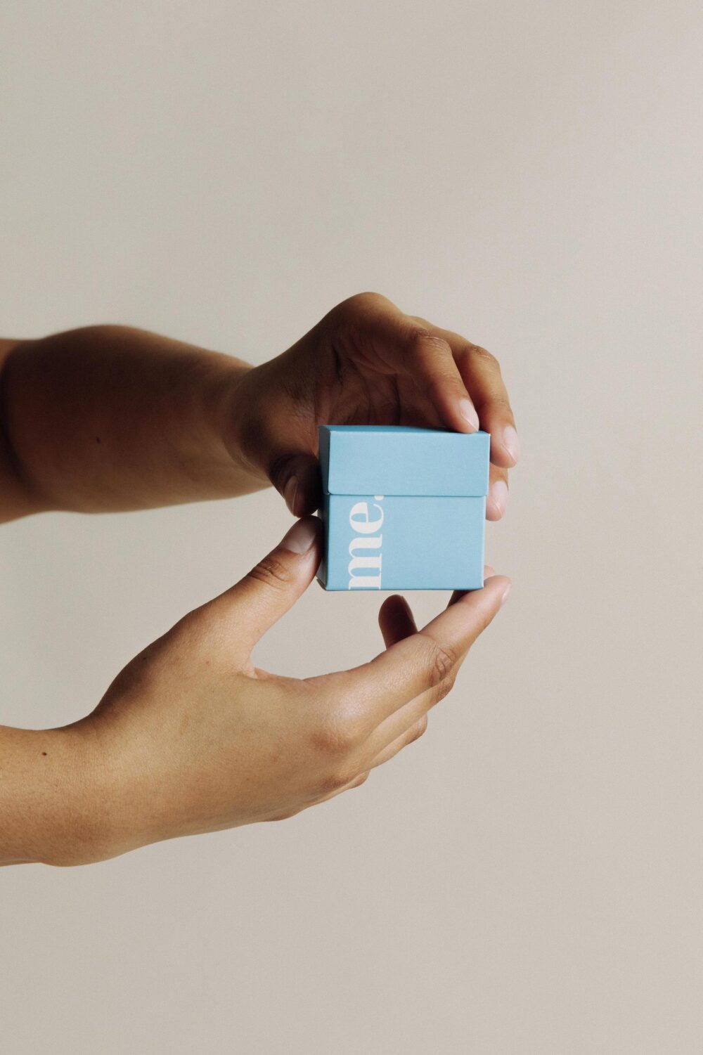1735590464_Custom-ME-Packaging-Elevate-Your-Boxes-with-Style-and-Function.jpg