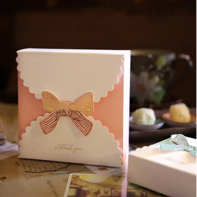Custom Clamshell Gift Box