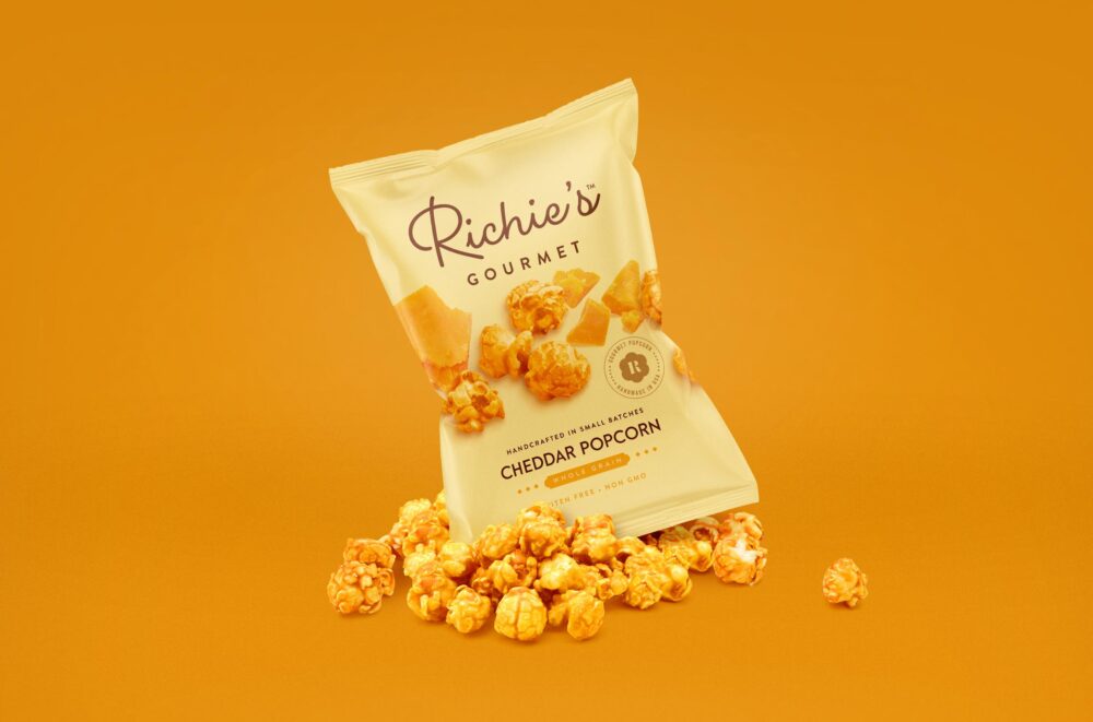 1736242420_Custom-Popcorn-Packaging-Elevate-Your-Snacking-with-Exquisite-Boxes.jpg